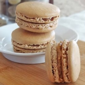 Biscoff Macarons