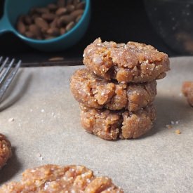 Raw Peanut Butter Cookies
