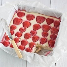 Easy Strawberry Cheesecake