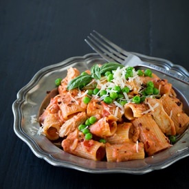 Creamy & Spicy Chicken Rigatoni