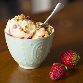 Strawberry Crumble Ice Cream