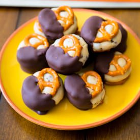 Cookie Dough Pretzel Bites