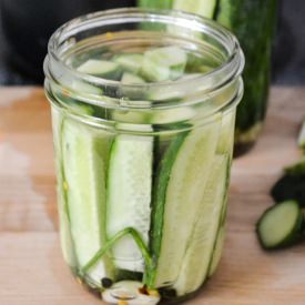 How to Make Refrigerator Pickles