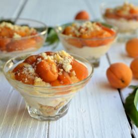 Amaretti and Apricot Layered Fool