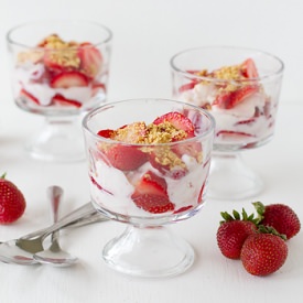 Strawberry Yogurt Parfaits
