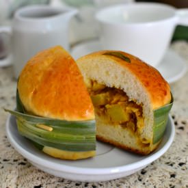 Curry Chicken & Potato Buns