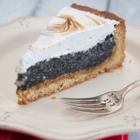 Poppy Seed Meringue Cake