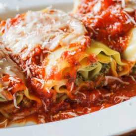 Mushroom Kale Lasagna Rolls
