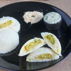 Potato Stuffed Idli Sandwich