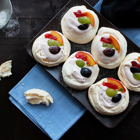 Mini Pavlovas With Cream