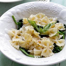 Garlic-Butter Spinach & Pasta