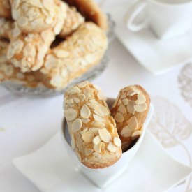Cigars Almond