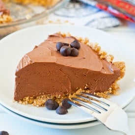 No-Bake Chocolate Cheesecake Pie