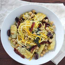 Mediterranean Zucchini Pasta