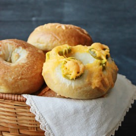 Jalapeno Cheddar Bagels