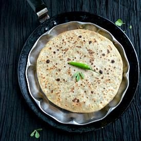Aloo Methi Paratha
