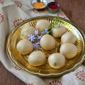 Maaladu | Roasted Gram Laddu
