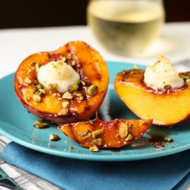 Grilled Peaches with Mascarpone