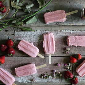 Strawberry Rose Paleta
