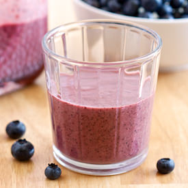 Blueberry Peaches n’ Cream Smoothie