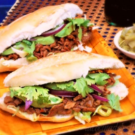 Tortas de Chile Colorado