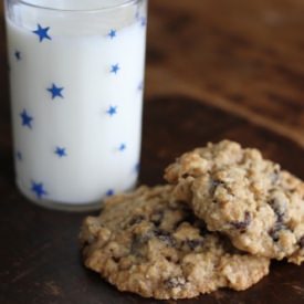 Classic Oatmeal Raisin Cookies
