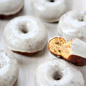 Pumpkin Spice Cake Doughnuts