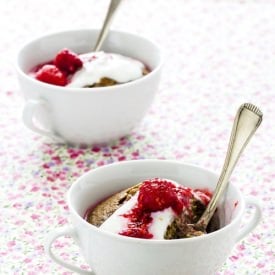 Coconut Cakes with Raspberry