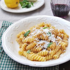 Lemon and Almond Fusilli