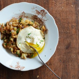 Cauliflower Hash with Fried Egg