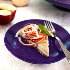 Raw Apples and Honey Cheesecake
