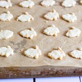 Primal White Bunny Crackers