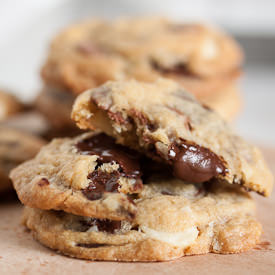 Chocolate Chip Macadamia Cookies