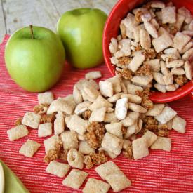 Apple Pie Muddy Buddies