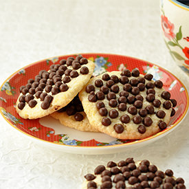 Crunchy Chocolate Pearls Cookies