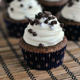 Chocolate Chip Cheesecake Cupcakes