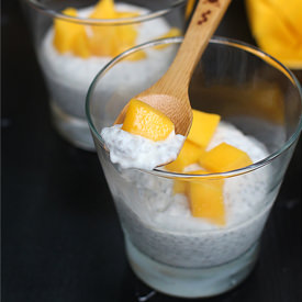 Coconut Mango Chia Pudding