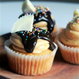 Vanilla Peanut Butter Cupcakes