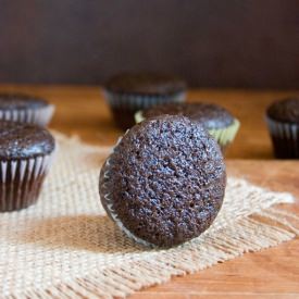 Eggless Chocolate Mini Cupcakes
