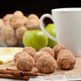 Apple Spice Baked Doughnut Holes