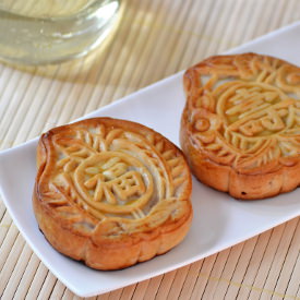 Lotus Paste & Peach Candy Mooncakes