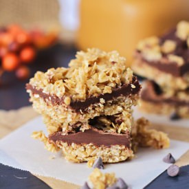 No Bake Chocolate Caramel Oat Bars