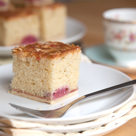 Raspberry Bakewell Tray Bake