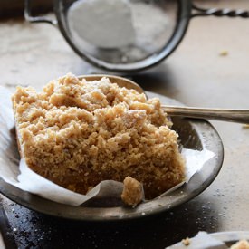 Pumpkin New York-Style Crumb Cake