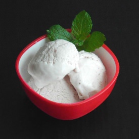 Eggless Strawberry Mint Ice Cream