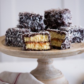 Lamingtons Cake
