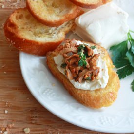 Chanterelle & Goat Cheese Crostini