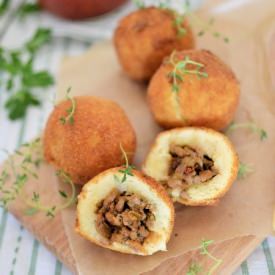 Gold Potatoes with Meat Stuffing