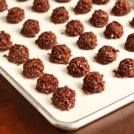 Vegan Chocolate Macaroons