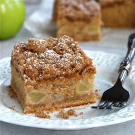 Apple Cinnamon Crumb Cake